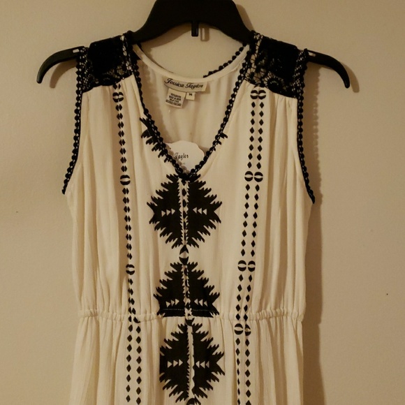 Gorgeous summer dress - Picture 3 of 4